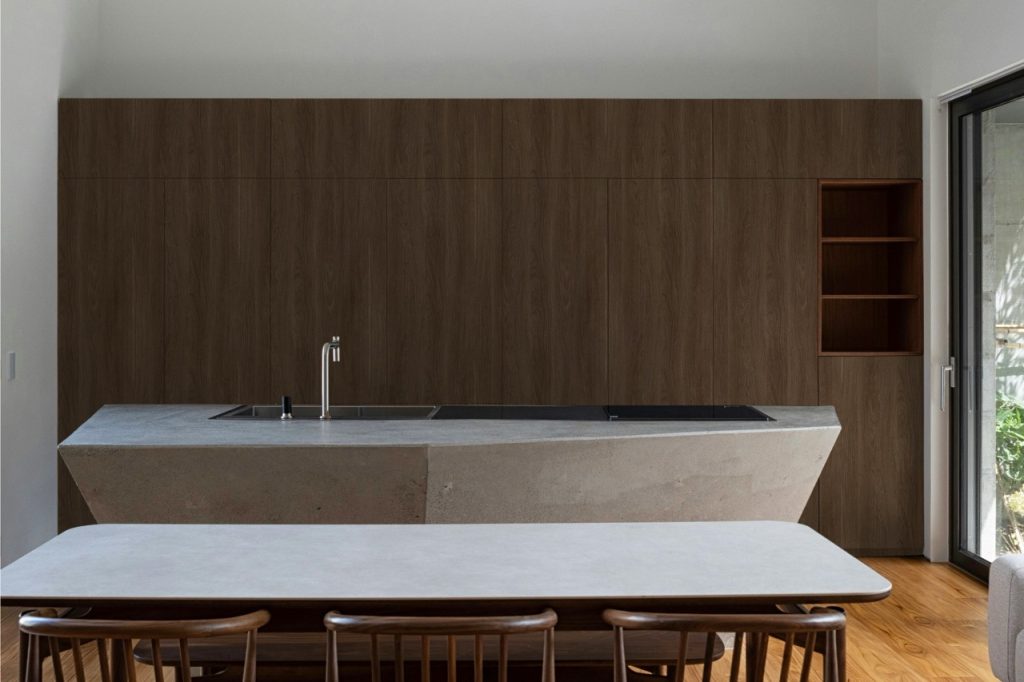 Light Atina Walnut